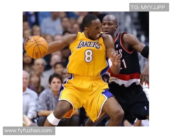 科比飞跃巅峰瞬间：从终结者到传奇的辉煌时刻回顾